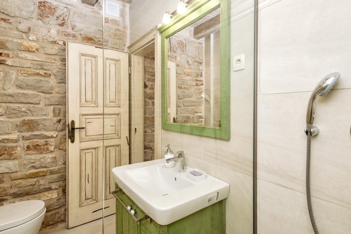 wc zeleni Luxury_Villa_Harpocrates_Hvar_37